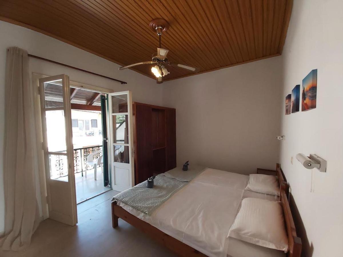 Theo Apartments ซีดารี ภายนอก รูปภาพ